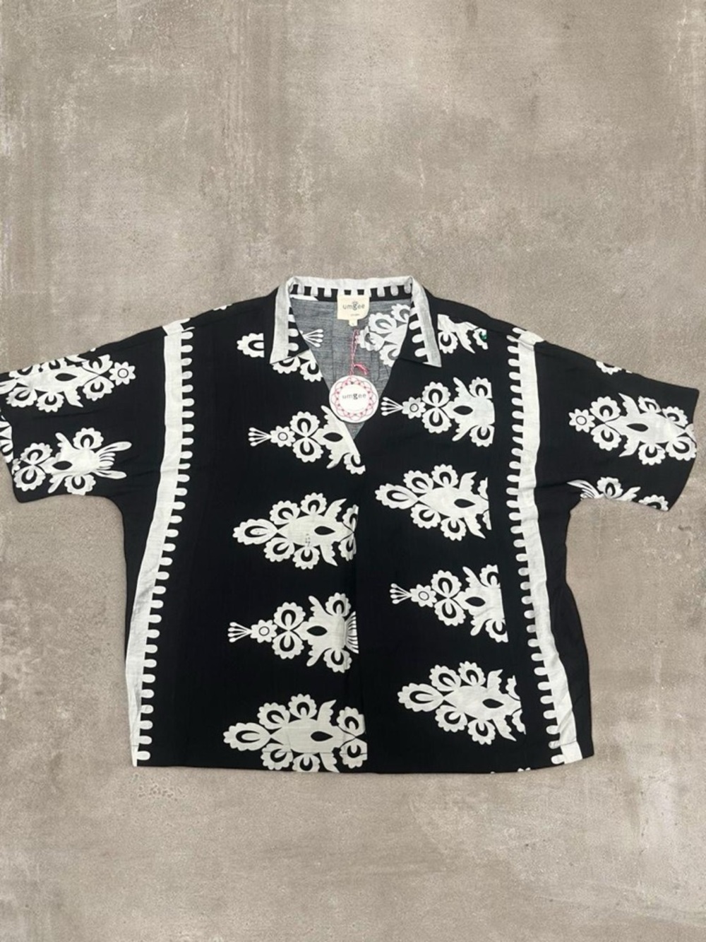 Umgee Black White Floral Top Women’s Large Boho Blouse Short Sleeve NWT